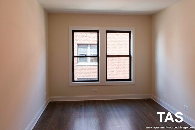 Building Photo - 2643 N Spaulding Ave