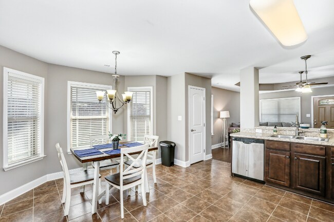 Foto del edificio - 314 Harbor Glen Dr SW