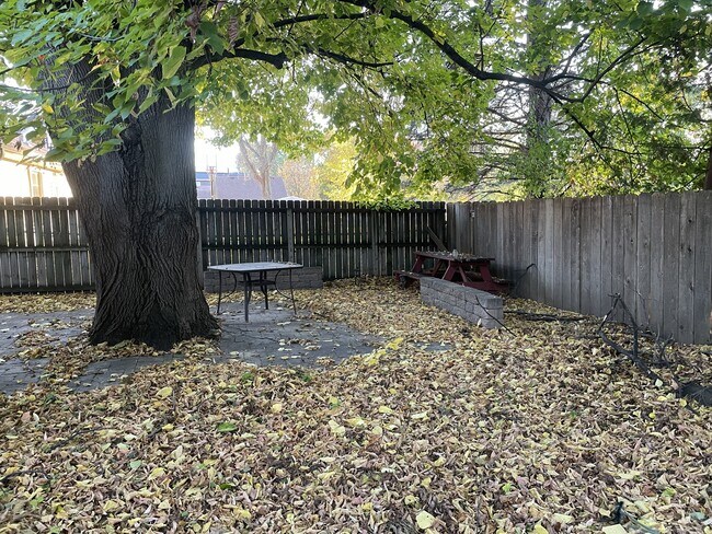 Foto del edificio - 1740 Park St