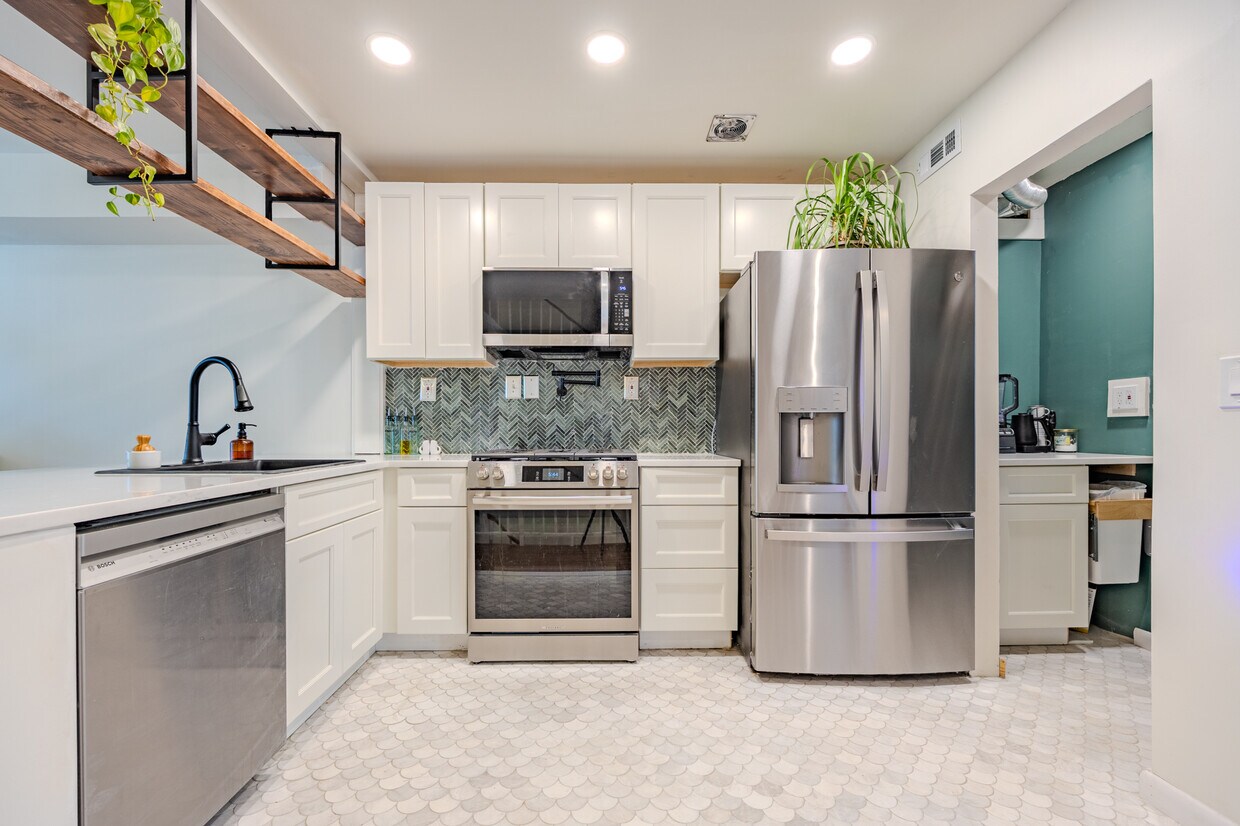 Primary Photo - 257 G St SW