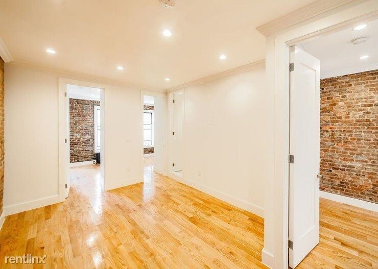 Primary Photo - 309 E 75th St