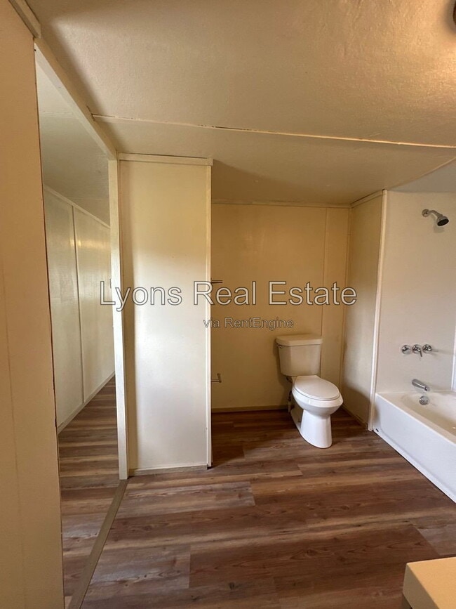 Building Photo - 2268 Carlisle Ln