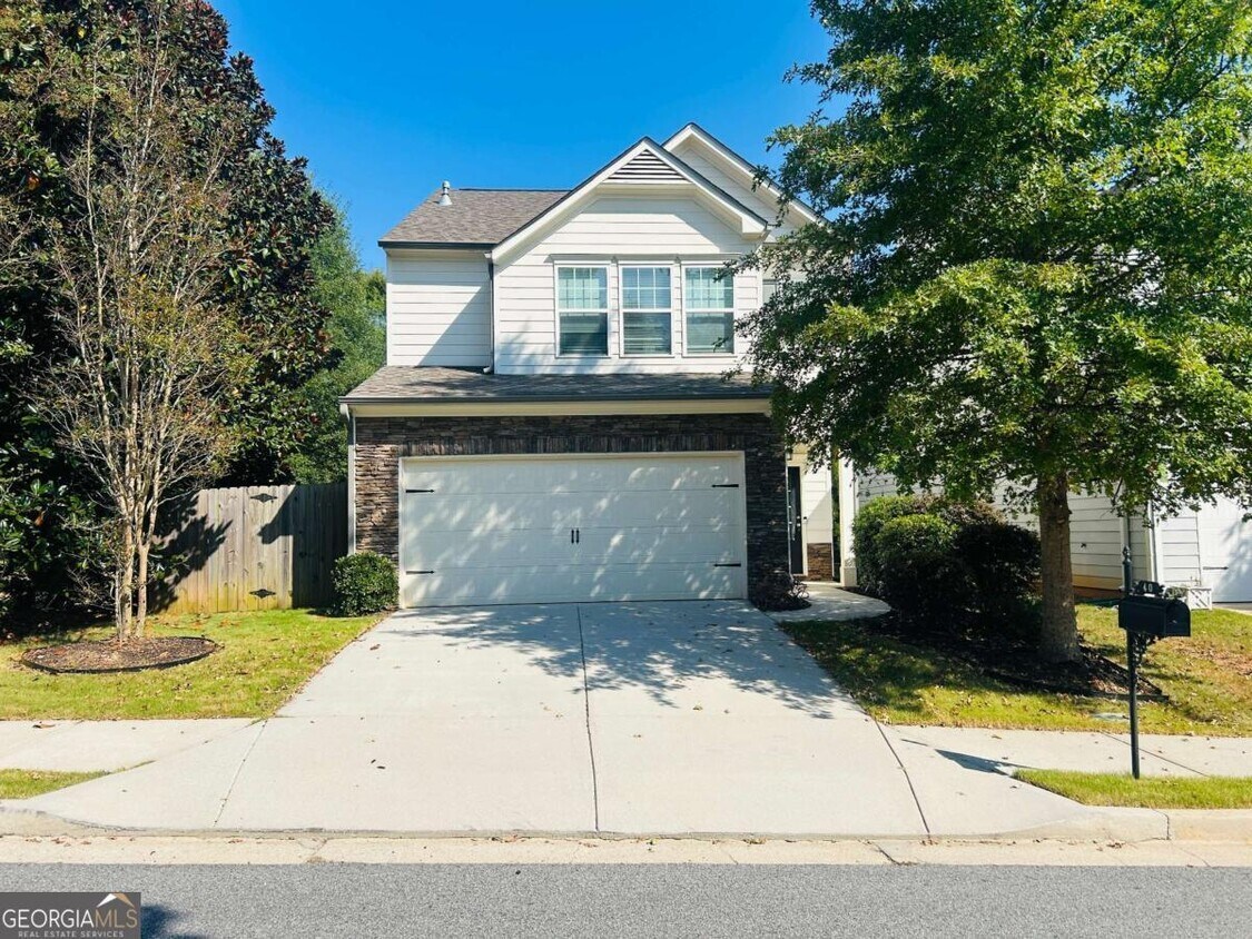 Foto principal - 40 Newnan Lakes Dr