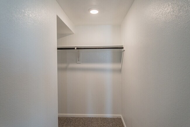 Foto del edificio - 3000 Pecan Farm Ln