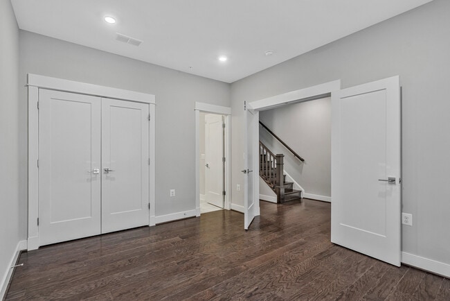 Building Photo - 1884 Easterly Rd