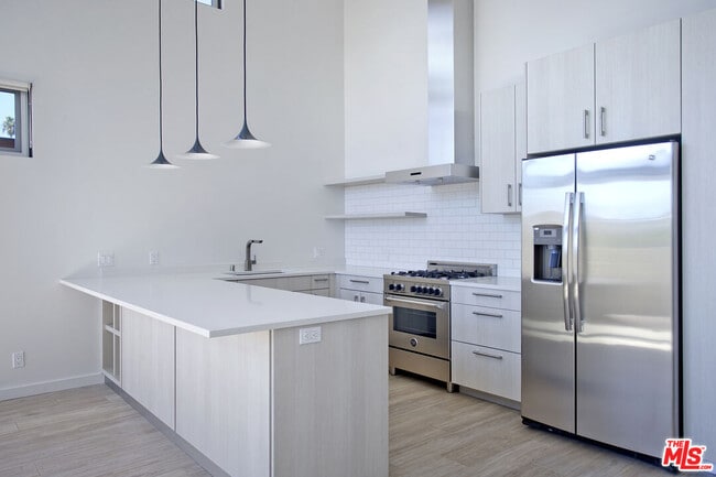 Foto del edificio - 806 6th Ave