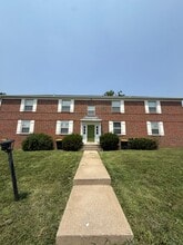 Building Photo - 8608 Countryshire Ln