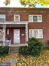 Building Photo - 435 Sycamore Rd