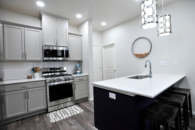 Building Photo - 3014 Barnstormer St