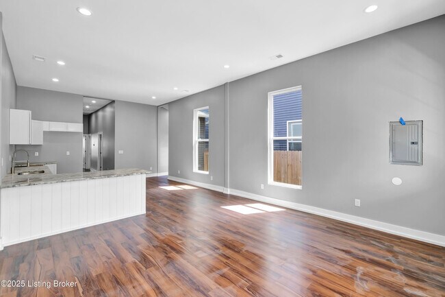 Foto del edificio - 511 E Kentucky St