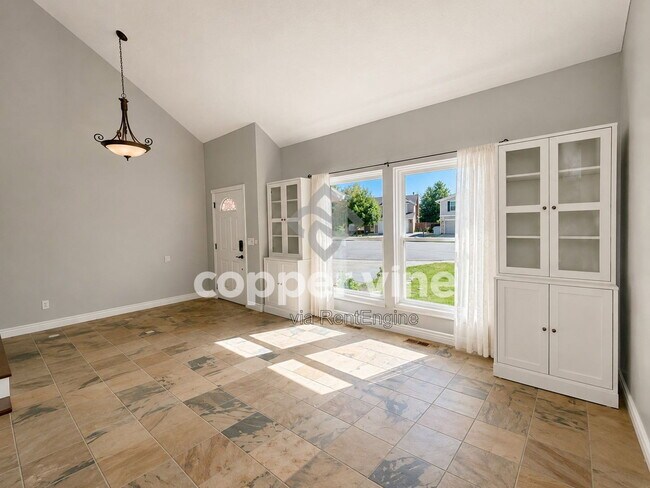 Building Photo - 4249 W 110th Pl