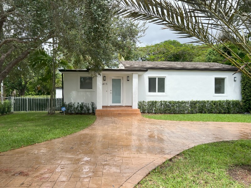 Foto principal - 6415 SW 82nd St