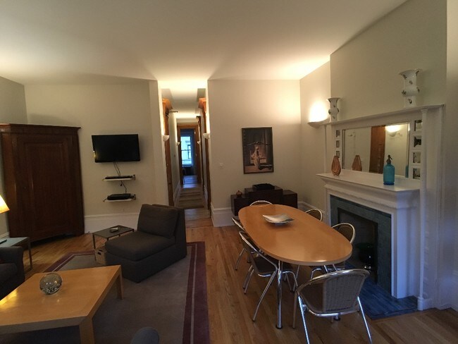 Foto del edificio - 108 W 75th St