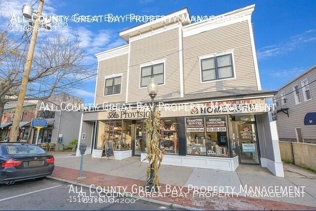 Foto del edificio - 101 Deer Park Ave