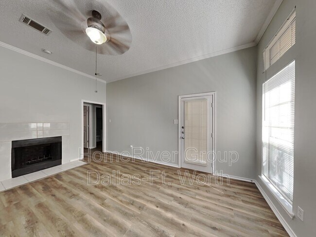 Building Photo - 1029 Matthew St