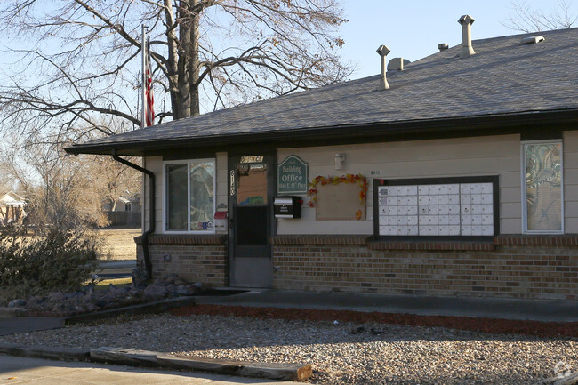 Building Photo - Kearney Plaza Apartments