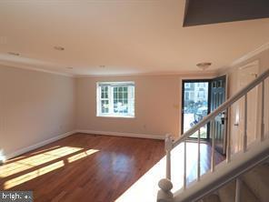 Building Photo - 8 Asbury Way