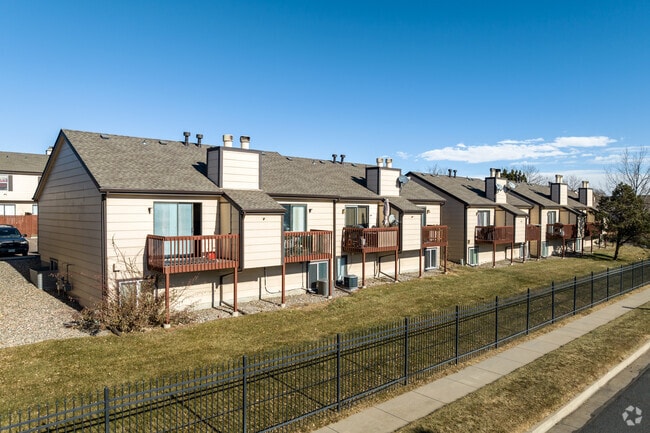 Building Photo - Lexington Village