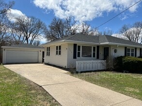 Building Photo - 7218 Maryland Dr