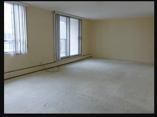 Foto del edificio - 8801 W Golf Rd