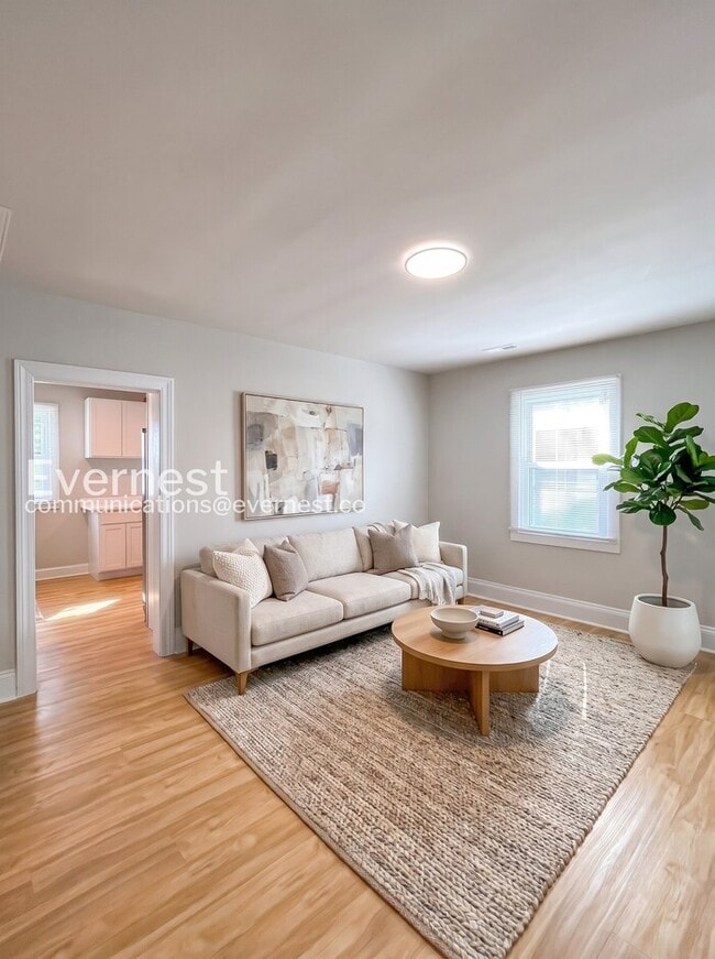Photo - 1402 East 18th Street House