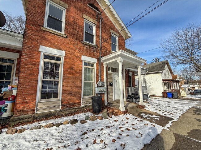 Foto del edificio - 153 N Sycamore St