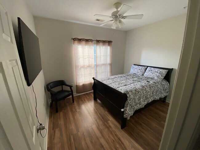 Foto del edificio - 1521 Cadfel Ct