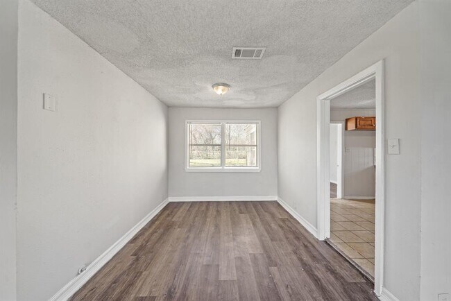 Foto del edificio - 105 S Westward St