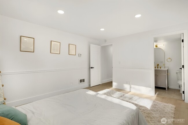 Foto del edificio - 14527 NE 40th St