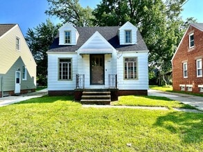 Building Photo - 21400 Goller Ave