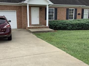 Foto principal - 294 Spring Creek Ave