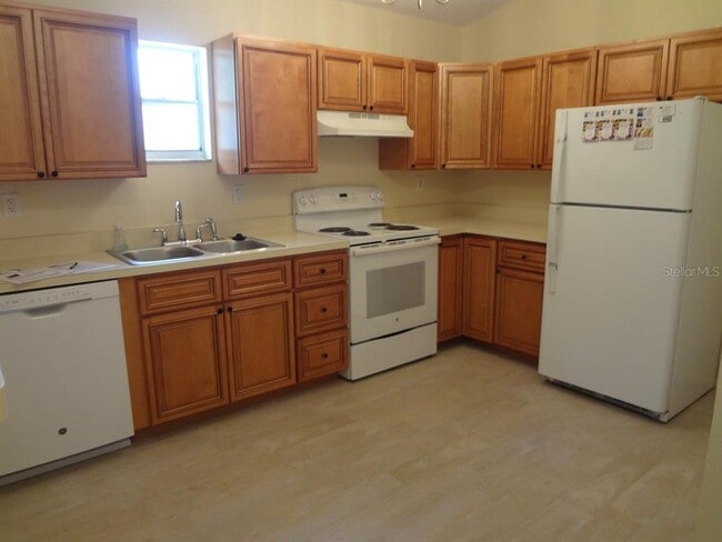 Building Photo - 15000 Westminister Ave