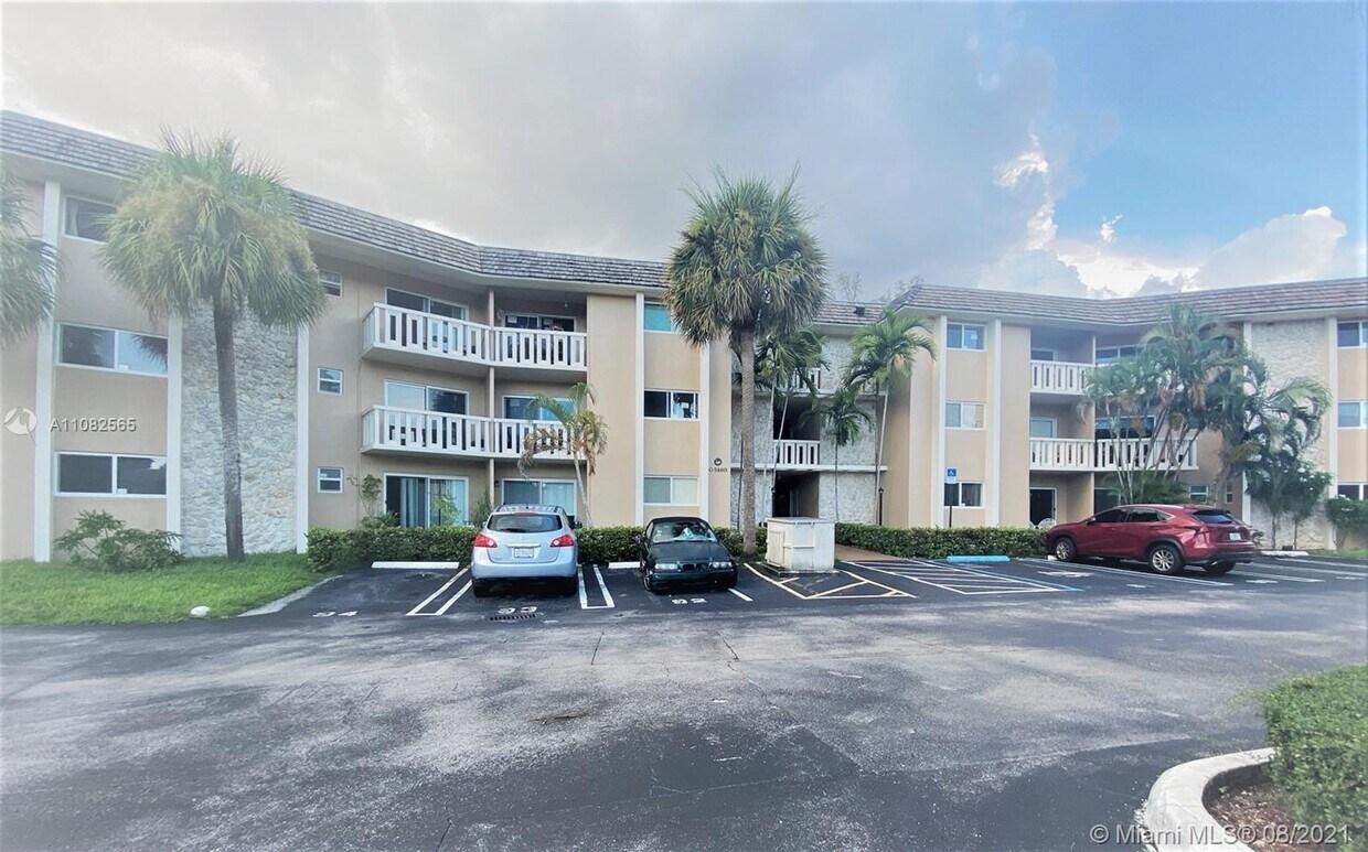 7480 Miami Lakes Dr Unit G203, Hialeah, FL 33014 Condo for Rent in