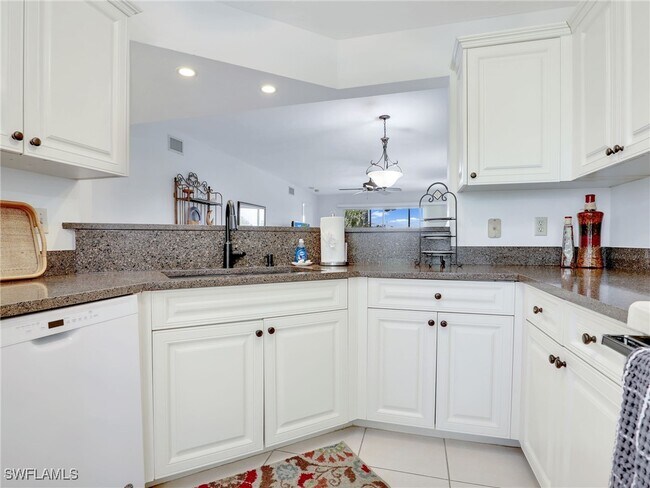 Foto del edificio - 360 Horse Creek Dr