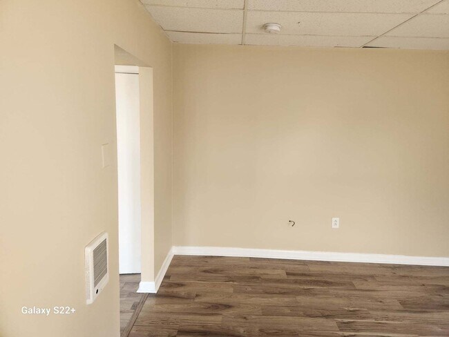 Building Photo - 87 Marlboro St