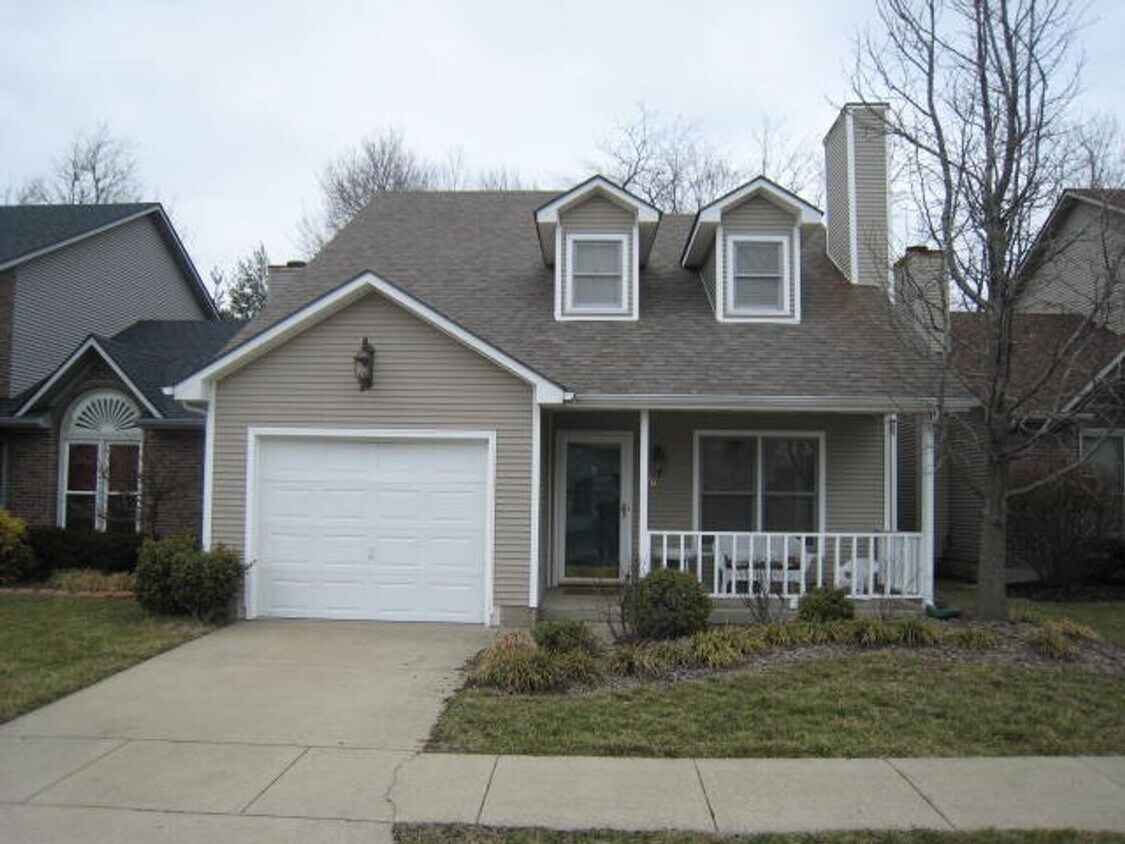 Primary Photo - 2 bed + Bonus Room - Great School District...
