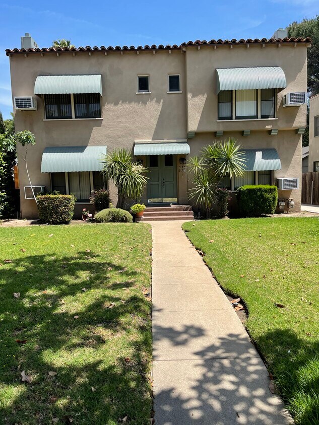 574 N El Molino Ave Unit 570, Pasadena, CA 91101 Apartments in