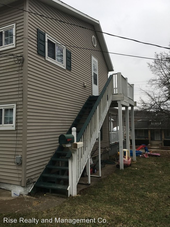 Foto del edificio - 595-597 Zanesville Ave