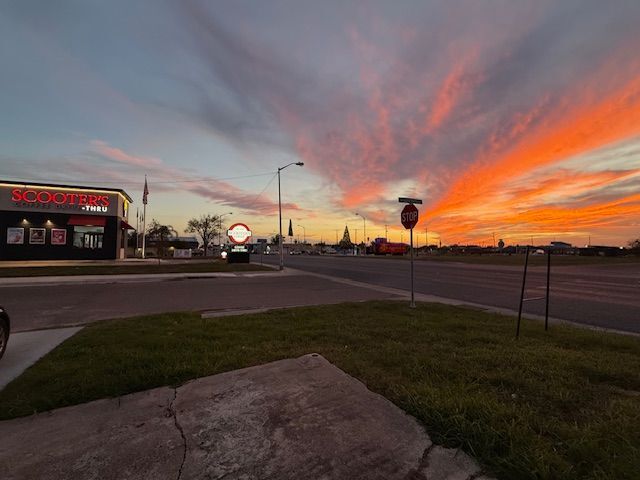 Foto del edificio - 500 N Broadway St