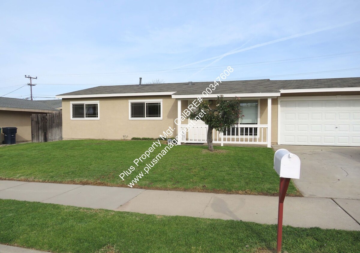 Foto principal - Single Story Home Located in Orcutt with E...