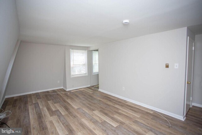 Building Photo - 13 Merion Terrace