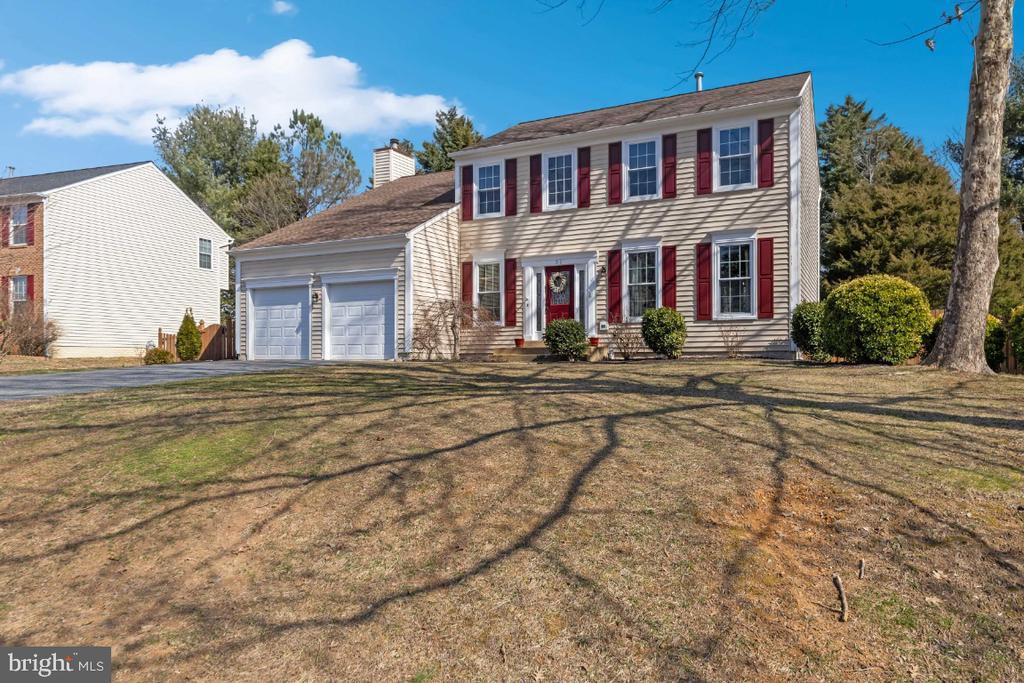 Foto del edificio - 31 Westhampton Ct