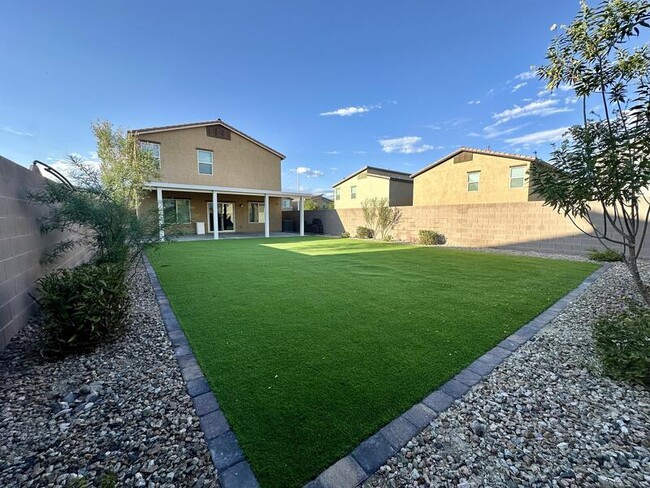 Building Photo - 4489 Zara Point Avenue