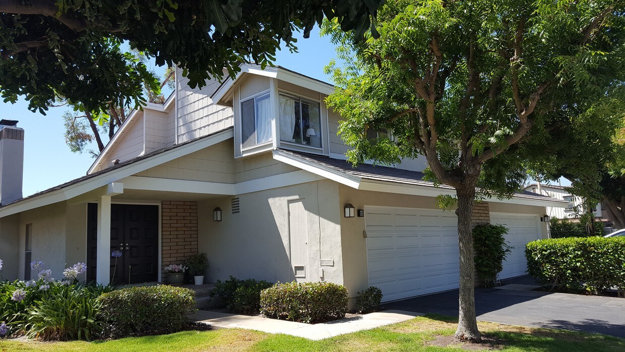 12 Alderwood, Irvine, CA 92604 Townhome Rentals in Irvine CA
