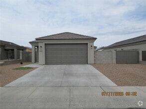 Building Photo - 3555 N Kenneth Rd