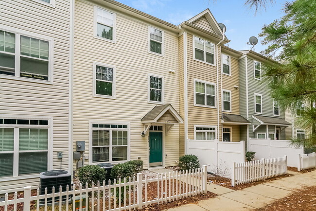 Building Photo - 311 Gilman Ln