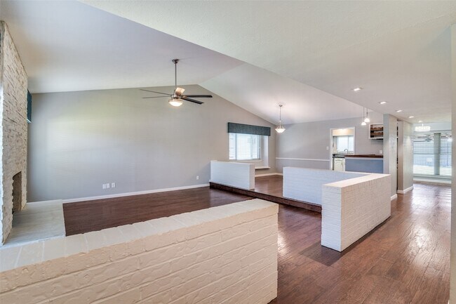 Foto del edificio - 4552 Fremont Ln