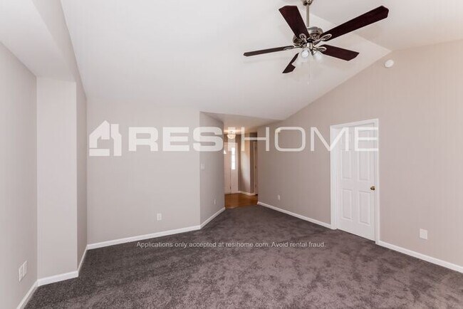 Building Photo - 4017 Maple Shore Drive