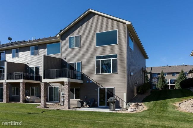Building Photo - 4 br, 4 bath Townhome - 14244 Wilds Drive