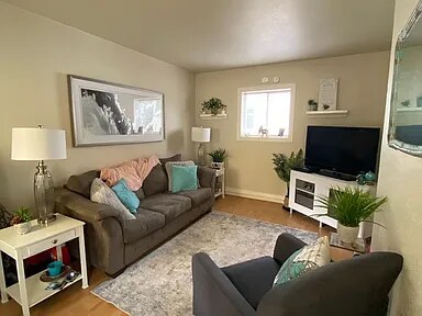 Foto del edificio - Live Close to Everything — Lakeway Home Near WWU, Downtown & I-5